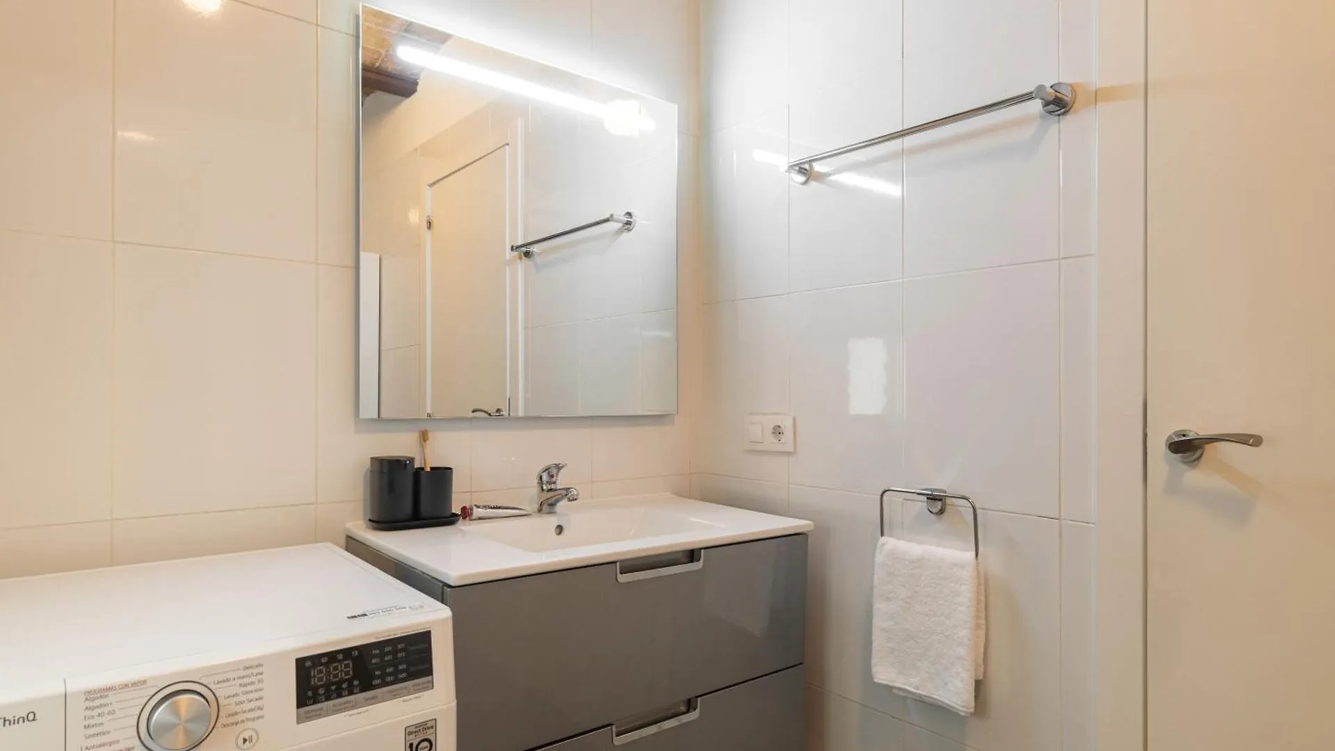 Collblanc Apartment By Olala Homes Оспиталет-де-Льобрегат